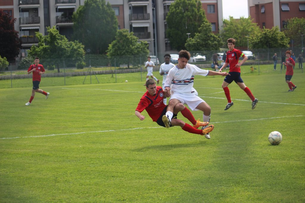 Under 18 (2004) – Astra :: Podenzano